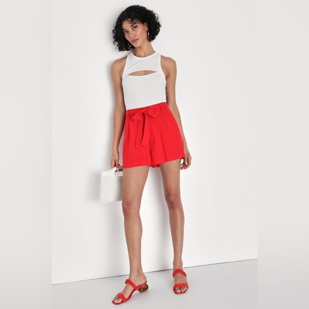 Lulu’s Summery Babe Red Linen Tie-Front Shorts NWT